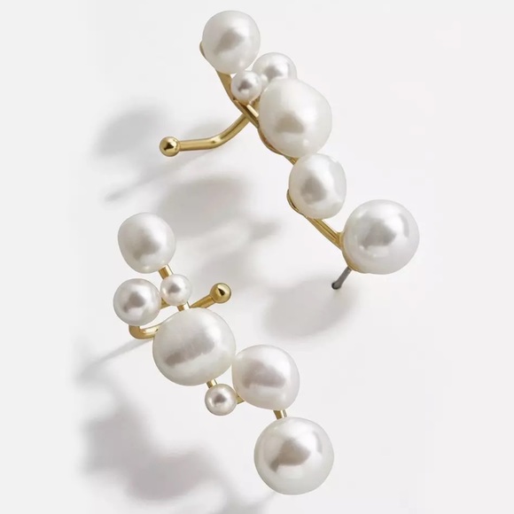 🔴 3/30$ Unique White Pearl Ear Cuff Stud Earrings - Picture 2 of 2